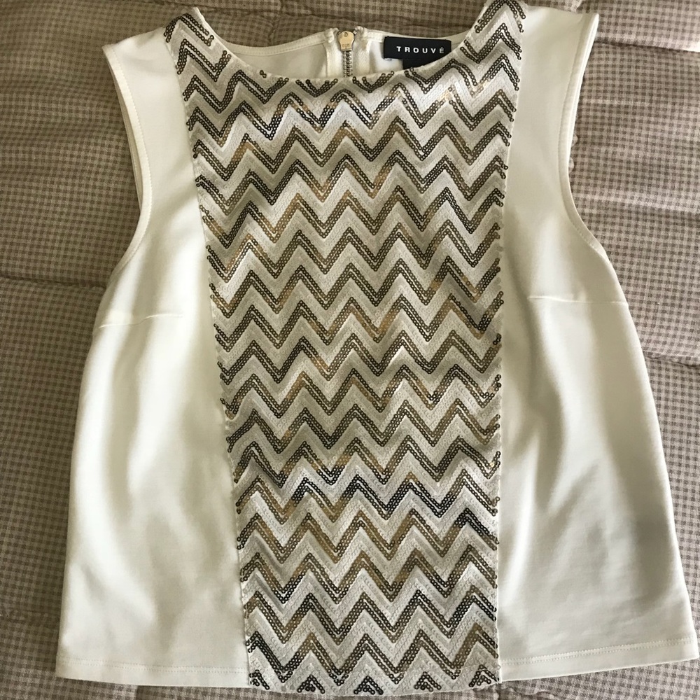 Beautiful trouve crop blouse